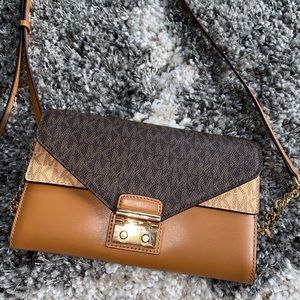 Michael Kors Crossbody Purse